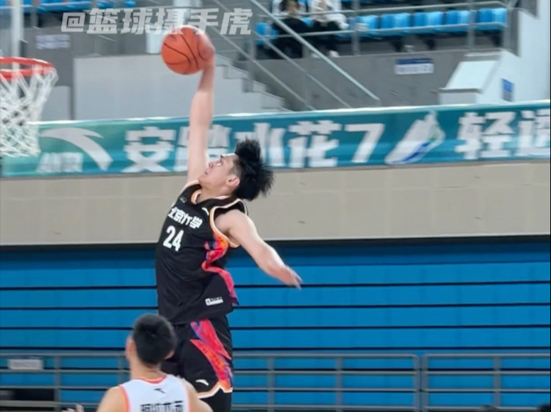 三亿体育入口-管子煜30+7率北大夺冠大学退役将加盟广州打CBA+曾获星锐赛MVP