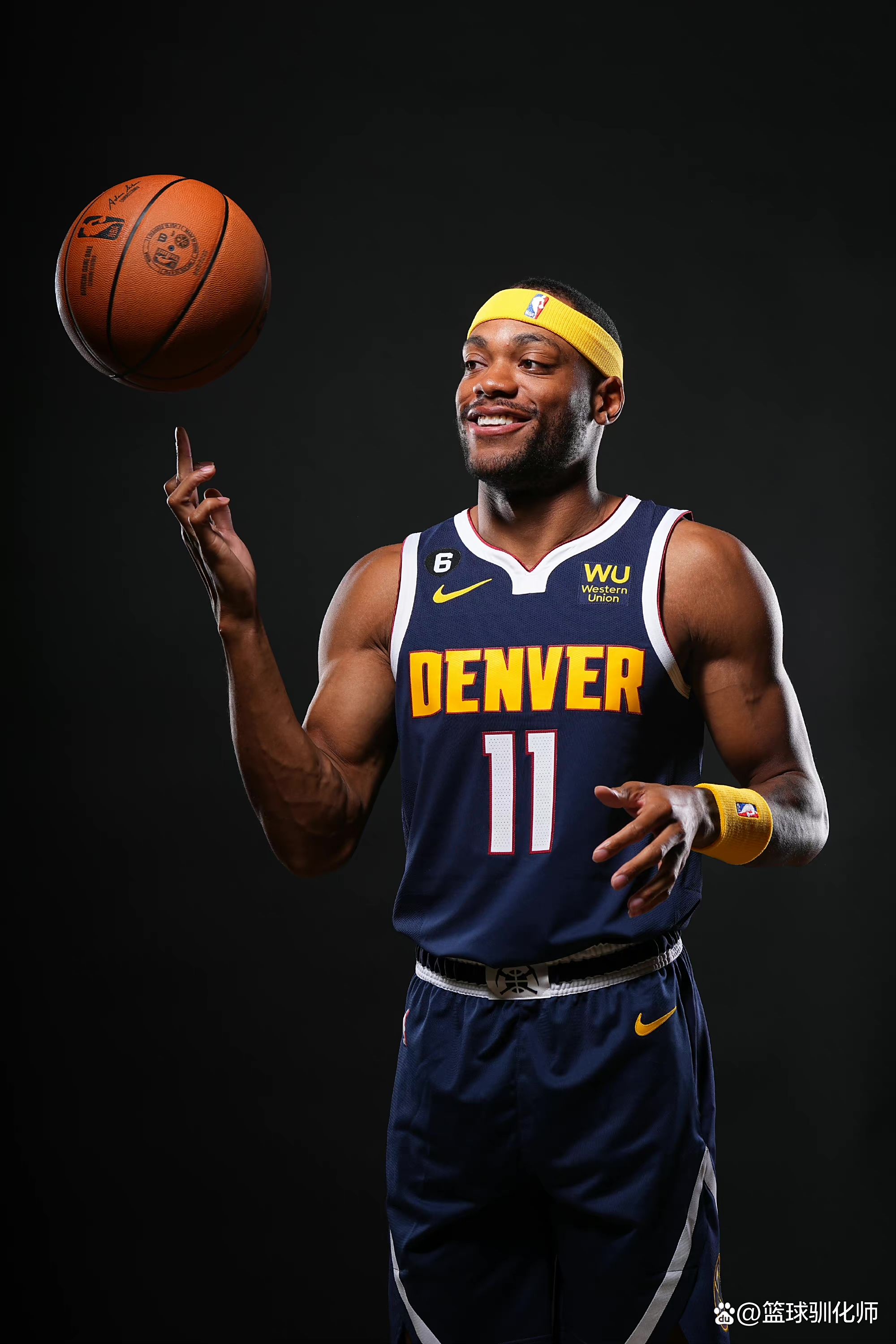 三亿体育-NBA明星球员表现超凡引爆全球热议